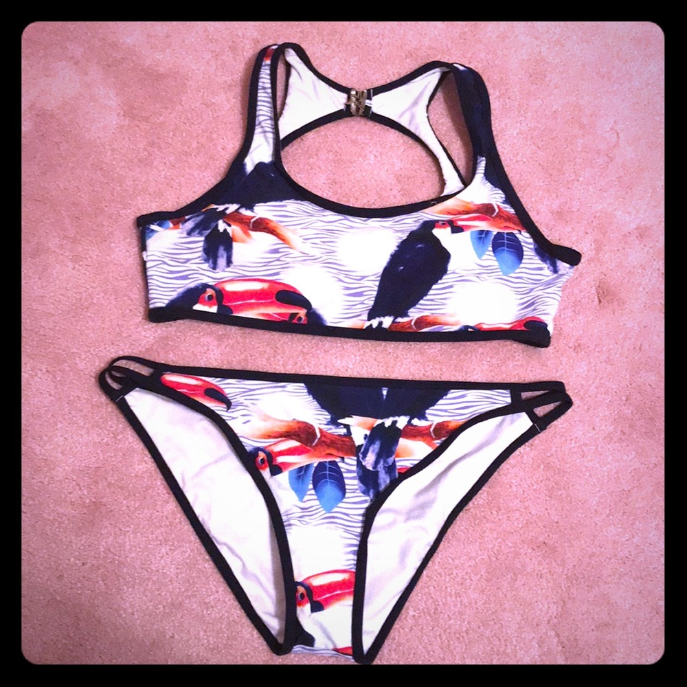 💚 Toucan Print Bikini